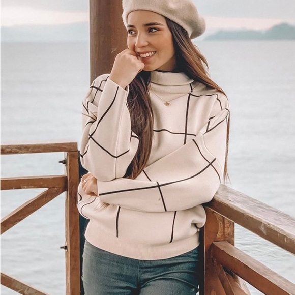 NWT Chicwish Grid Turtleneck Sweater - Picture 9 of 10